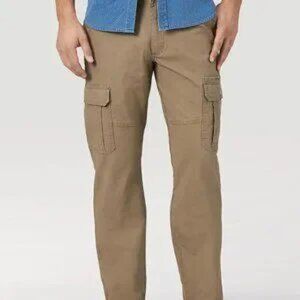 NWT Wrangler 42x30 Five Star Mens Cotton Relaxed Fit Stretch Cargo Pants, Barley